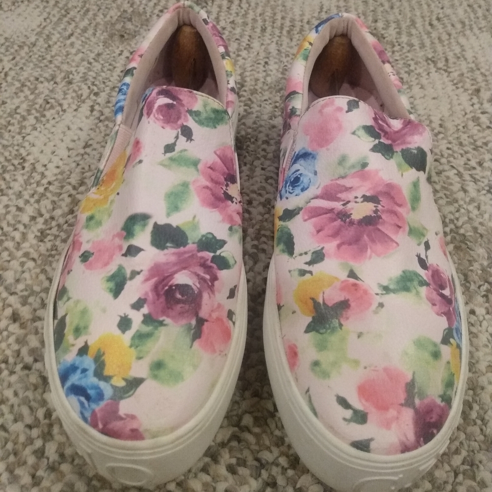 Christian Siriano Floral Slip-On Sneakers Size 10